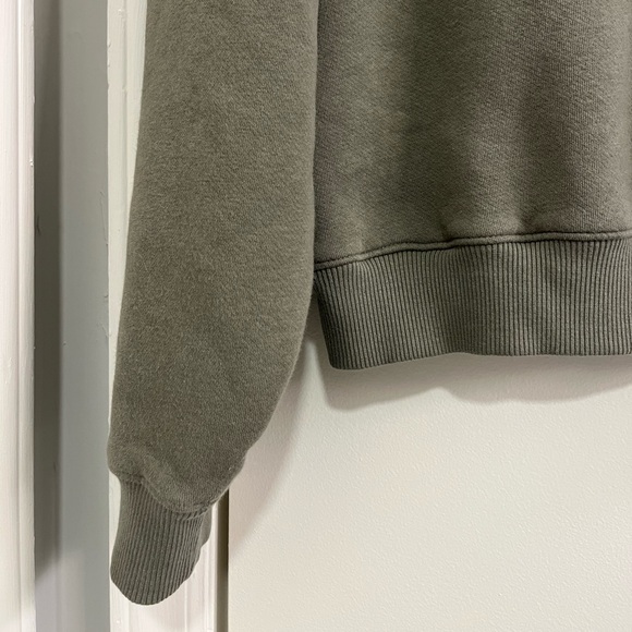 Nuuds Cropped Crewneck Sweatshirt in Olive Size XS - Picture 8 of 14